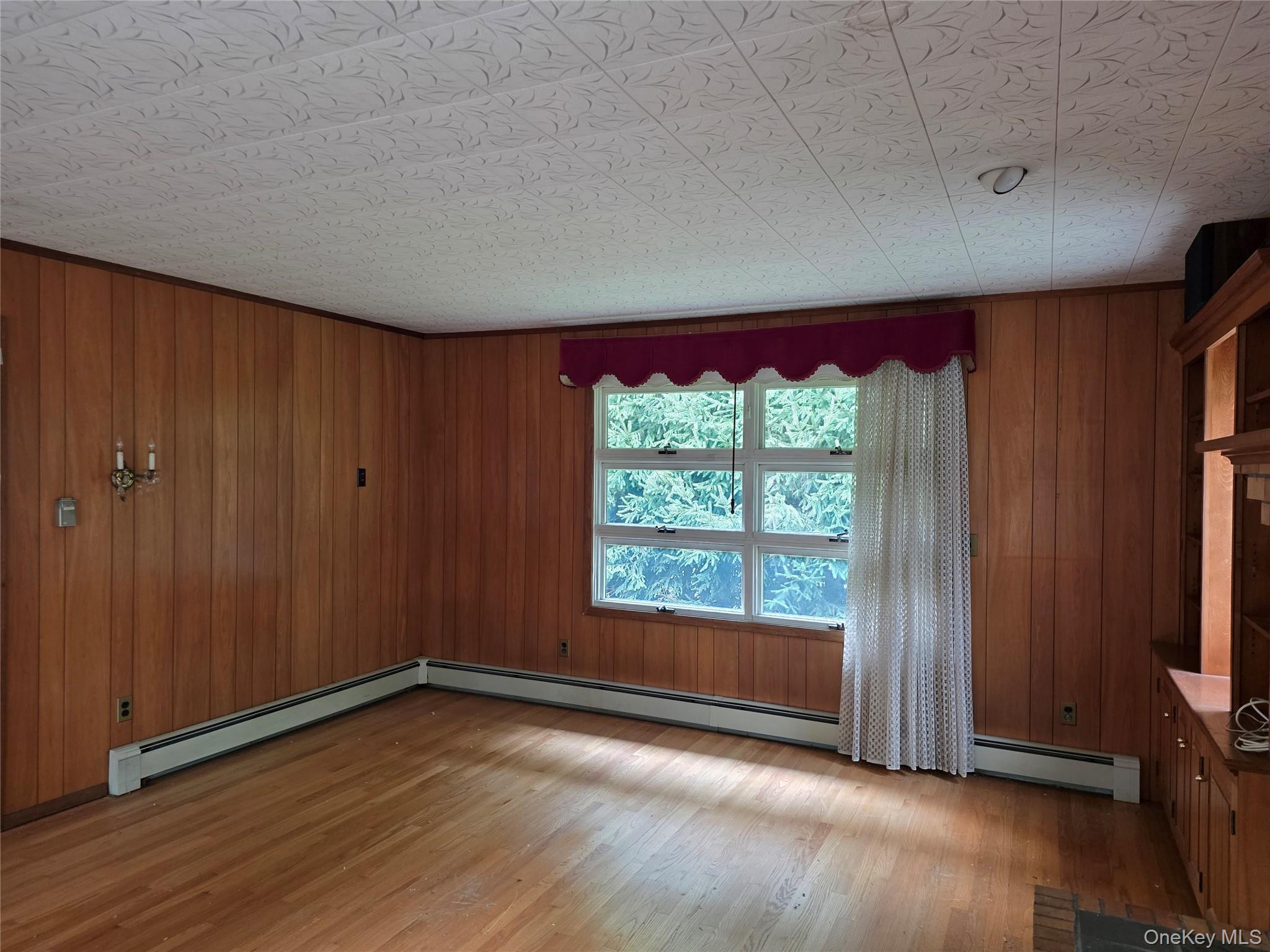 Single Family Sheridan Street  Suffolk County, NY 11743, MLS-1045146-9