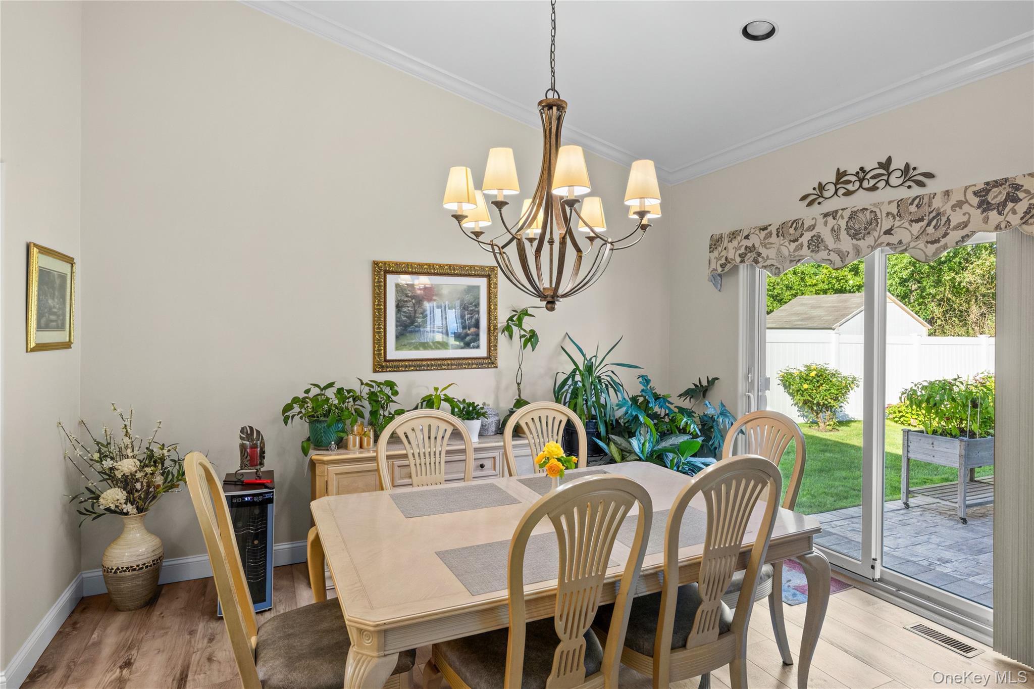 Single Family Pondview Circle Suffolk County, NY 11967, MLS-1045153-10