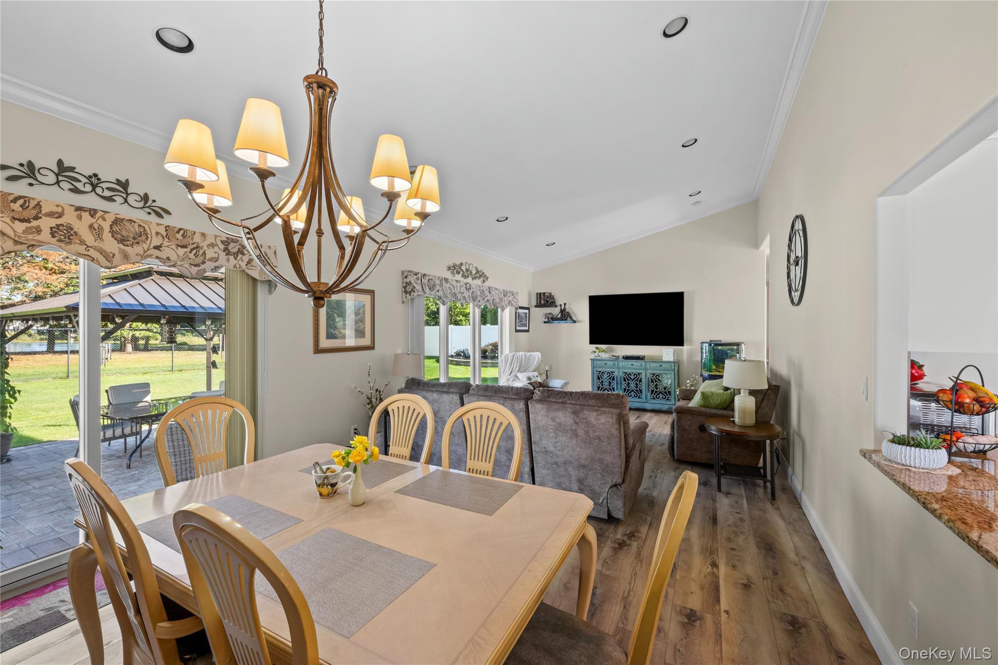 Single Family Pondview Circle Suffolk County, NY 11967, MLS-1045153-11