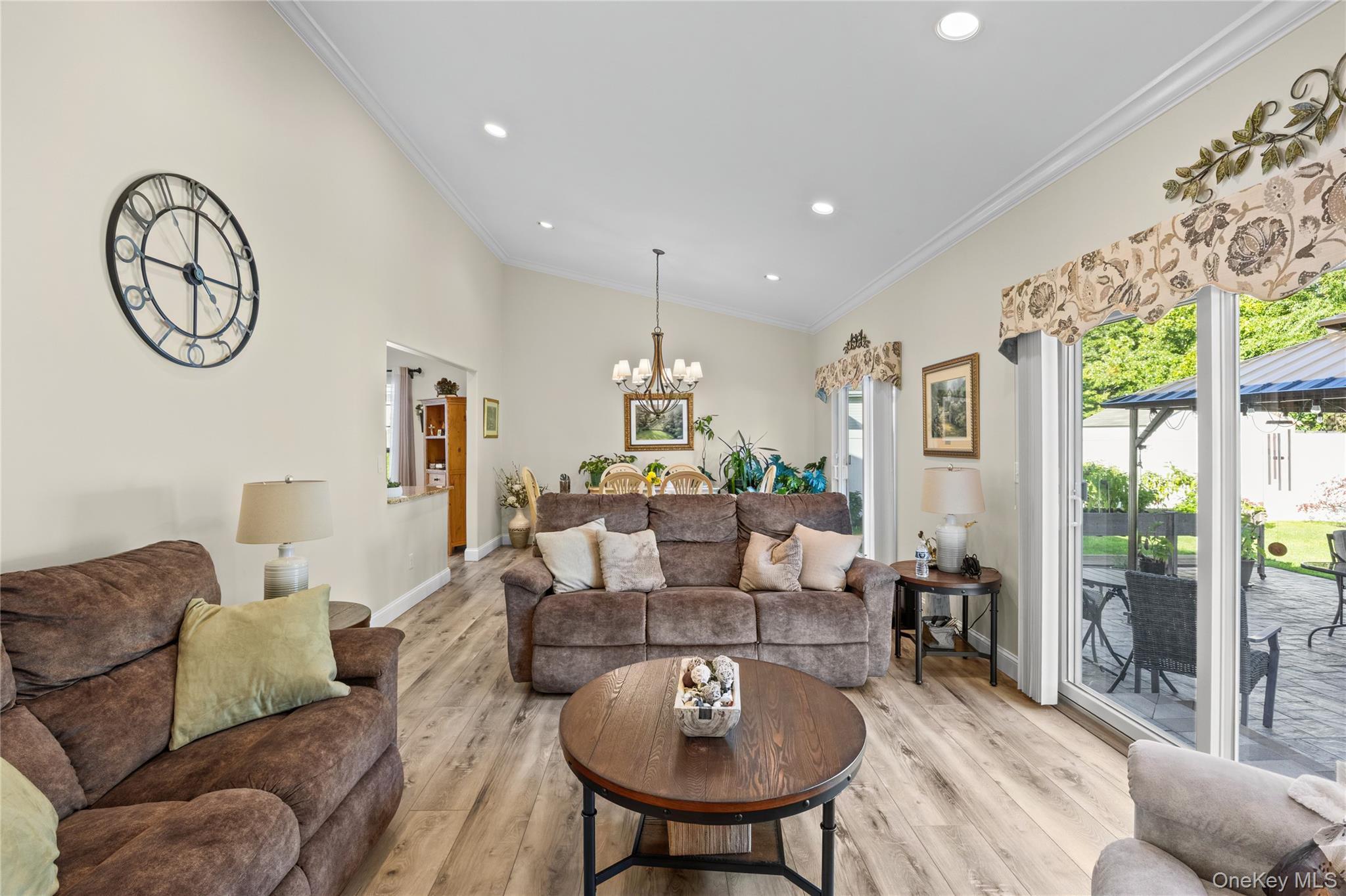 Single Family Pondview Circle Suffolk County, NY 11967, MLS-1045153-12
