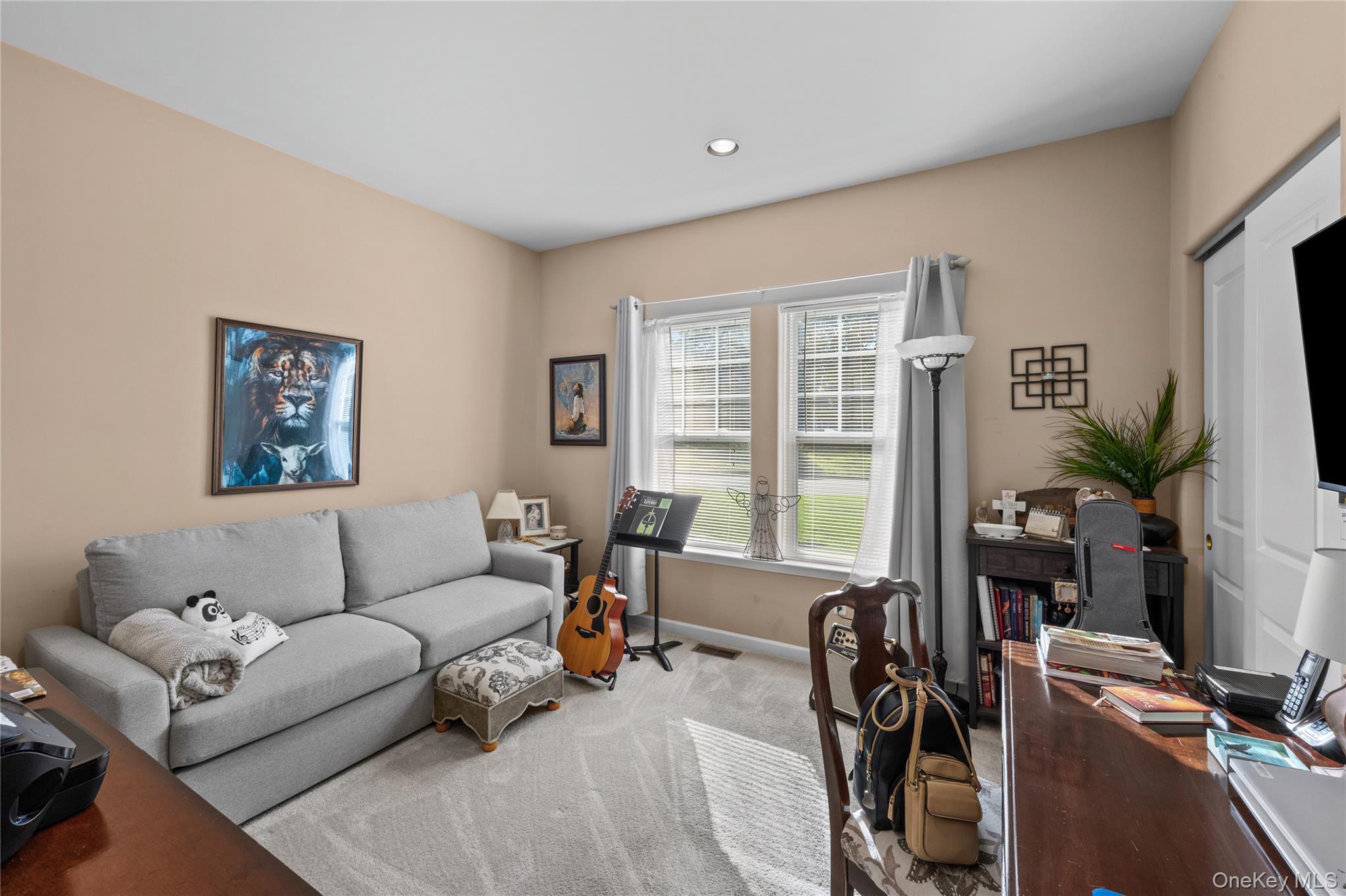 Single Family Pondview Circle Suffolk County, NY 11967, MLS-1045153-20