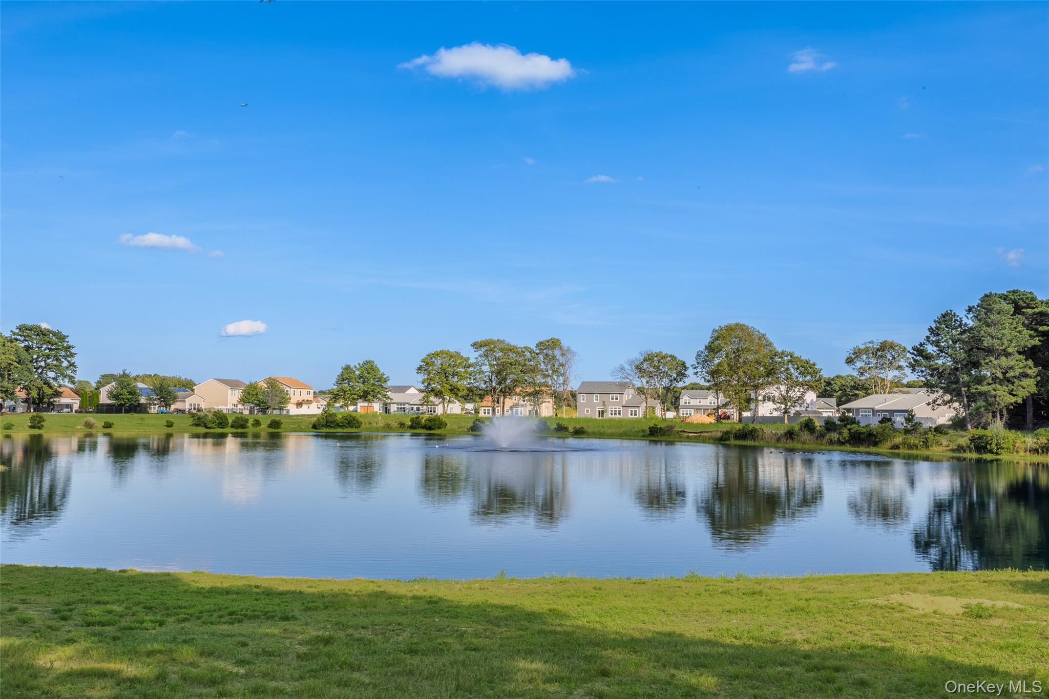 Single Family Pondview Circle Suffolk County, NY 11967, MLS-1045153-30