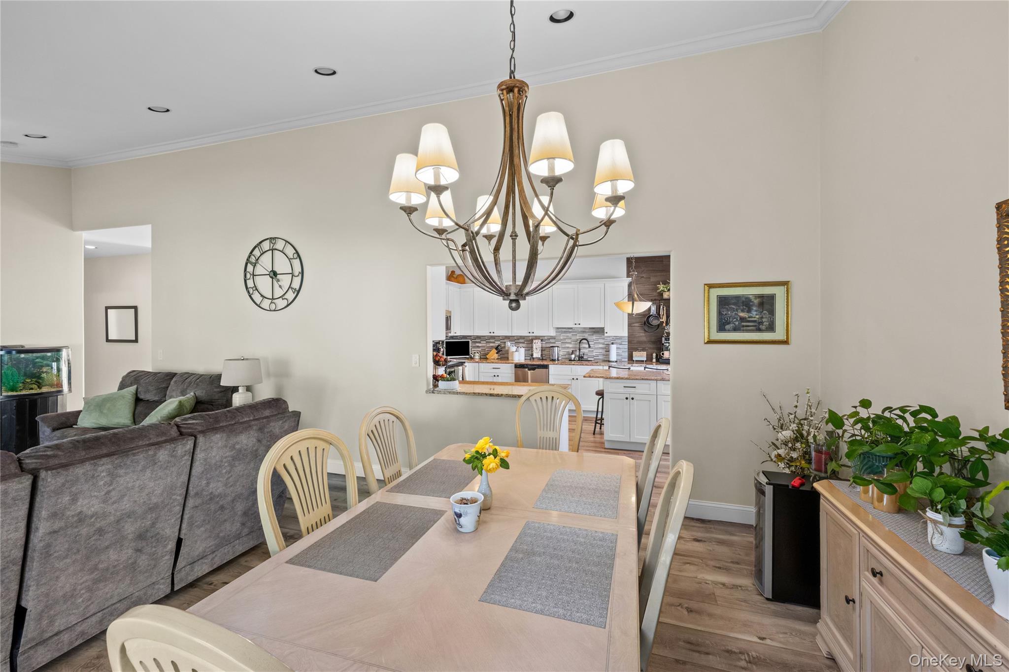 Single Family Pondview Circle Suffolk County, NY 11967, MLS-1045153-9