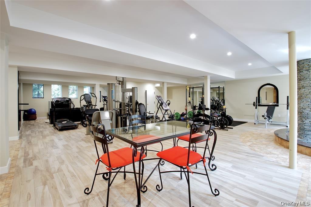 Single Family Manhasset Woods Road  Nassau County, NY 11030, MLS-1045158-28