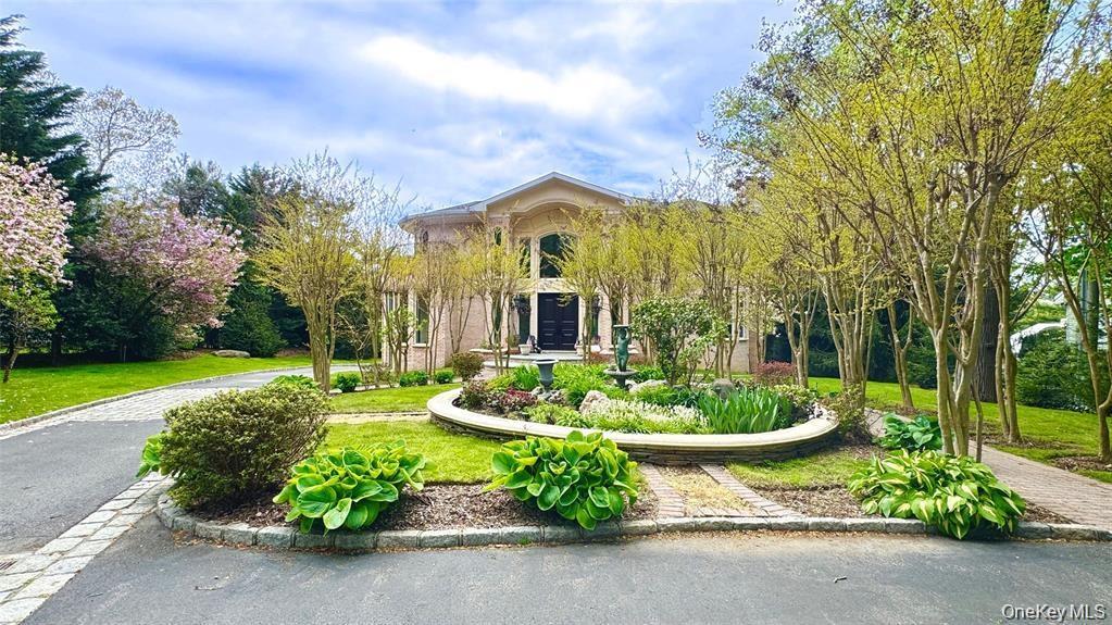 Single Family Manhasset Woods Road  Nassau County, NY 11030, MLS-1045158-3