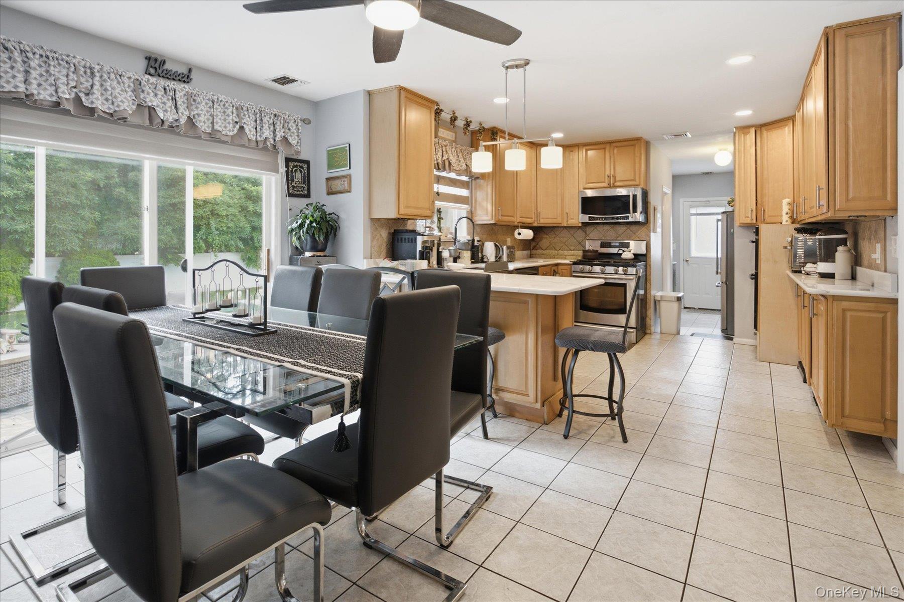 Single Family Howard Drive Suffolk County, NY 11727, MLS-1045161-16