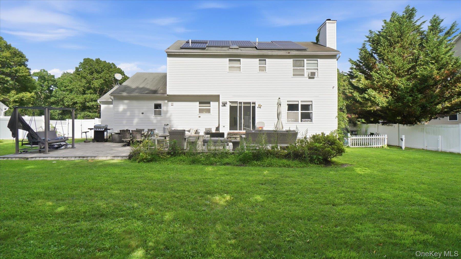 Single Family Howard Drive Suffolk County, NY 11727, MLS-1045161-35