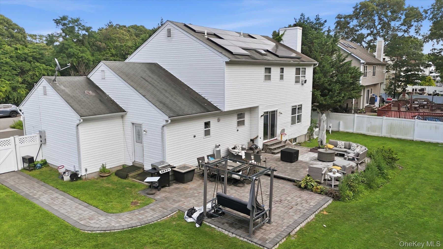 Single Family Howard Drive Suffolk County, NY 11727, MLS-1045161-37