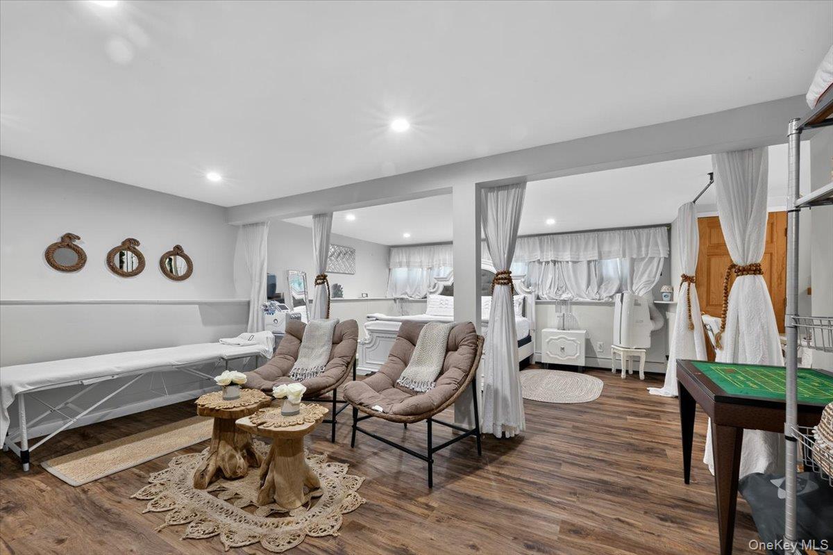 Single Family Dietz Avenue  Suffolk County, NY 11755, MLS-1045164-28