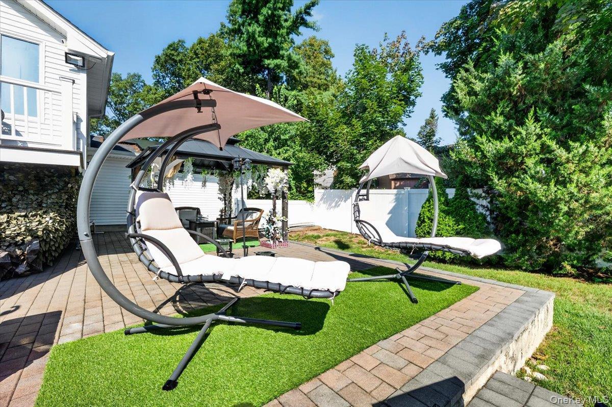 Single Family Dietz Avenue  Suffolk County, NY 11755, MLS-1045164-38