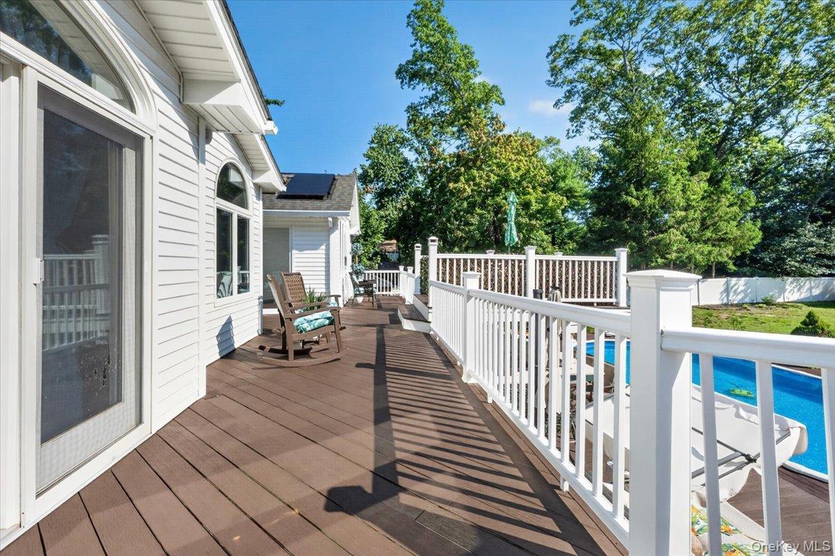 Single Family Dietz Avenue  Suffolk County, NY 11755, MLS-1045164-40