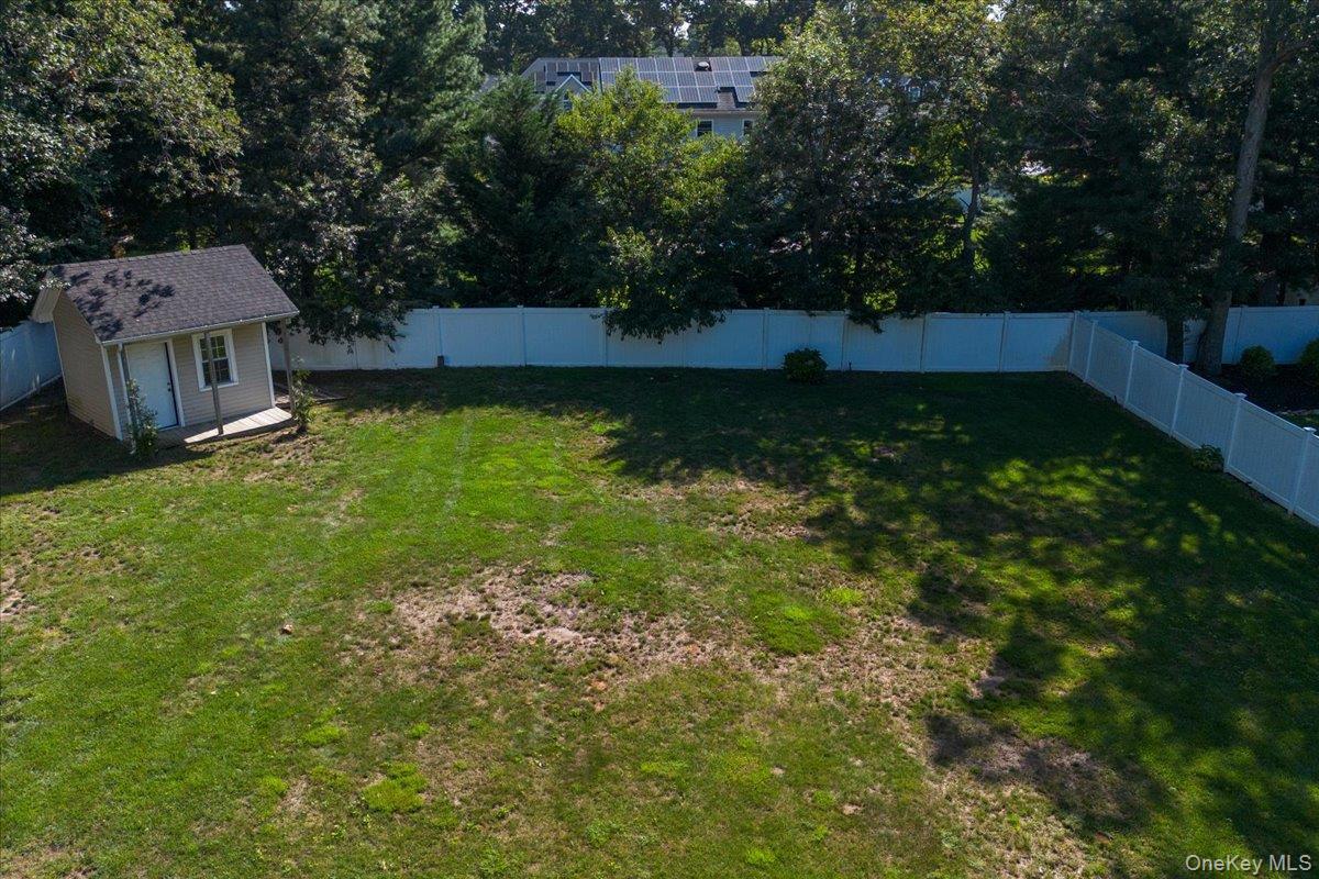Single Family Dietz Avenue  Suffolk County, NY 11755, MLS-1045164-46