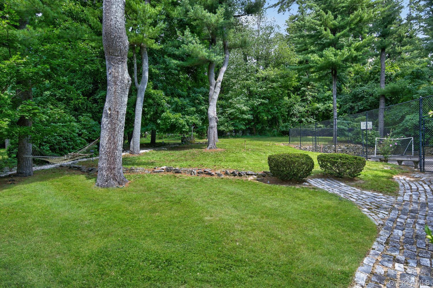 Single Family Dorchester Drive  Nassau County, NY 11545, MLS-1045194-31