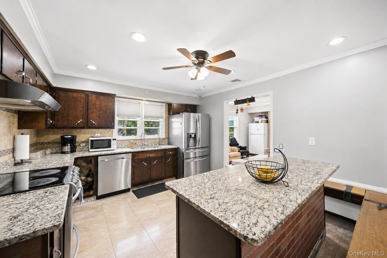 Single Family Raybrook Rd  Westchester County, NY 10704, MLS-1045200-14