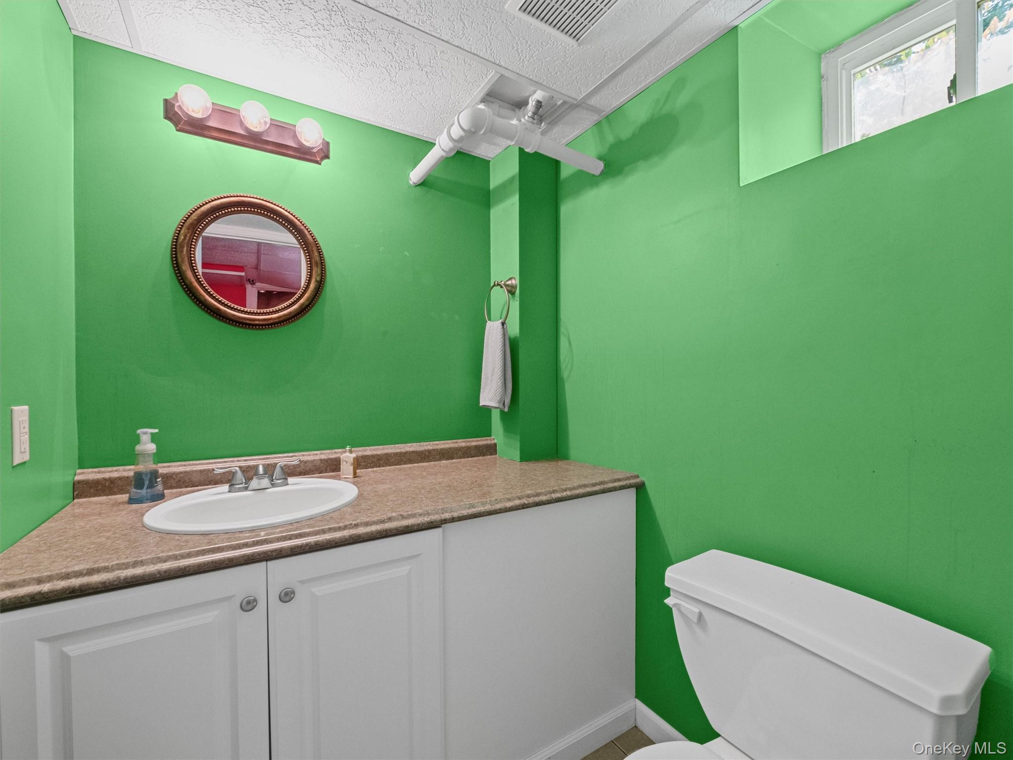 Single Family Finnegan Lane Rockland County, NY 10901, MLS-1045201-30