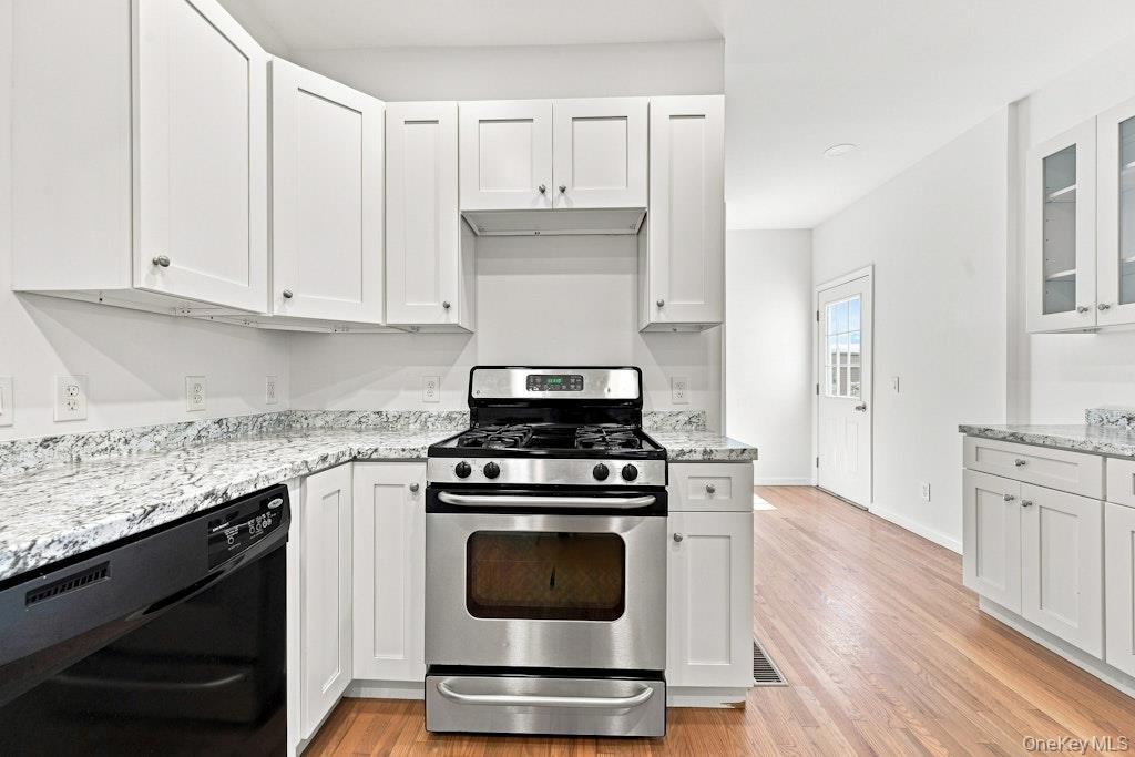 Single Family Private Road Suffolk County, NY 11933, MLS-1045233-14