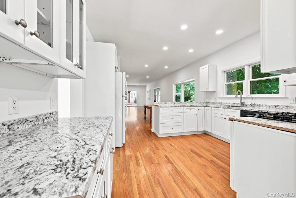 Single Family Private Road Suffolk County, NY 11933, MLS-1045233-16