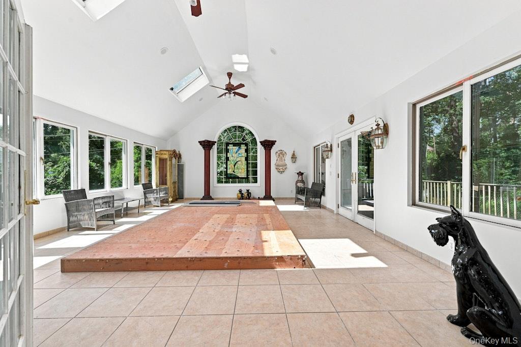 Single Family Private Road Suffolk County, NY 11933, MLS-1045233-22