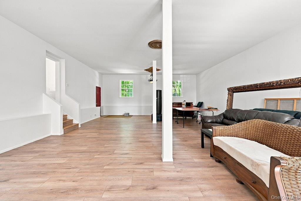 Single Family Private Road Suffolk County, NY 11933, MLS-1045233-27