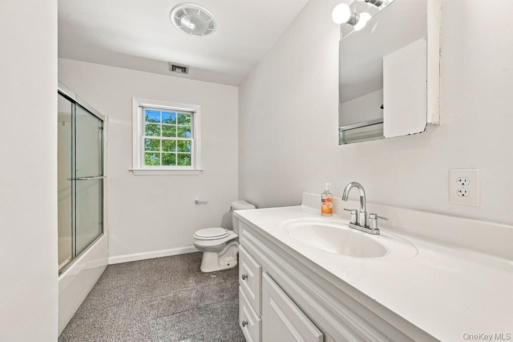 Single Family Private Road Suffolk County, NY 11933, MLS-1045233-36