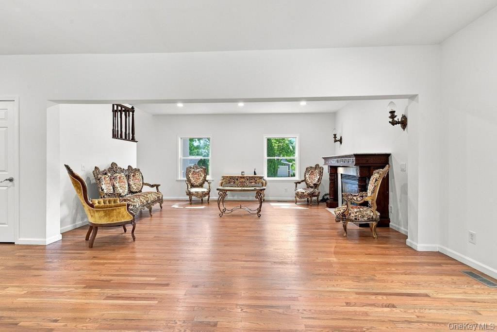 Single Family Private Road Suffolk County, NY 11933, MLS-1045233-8