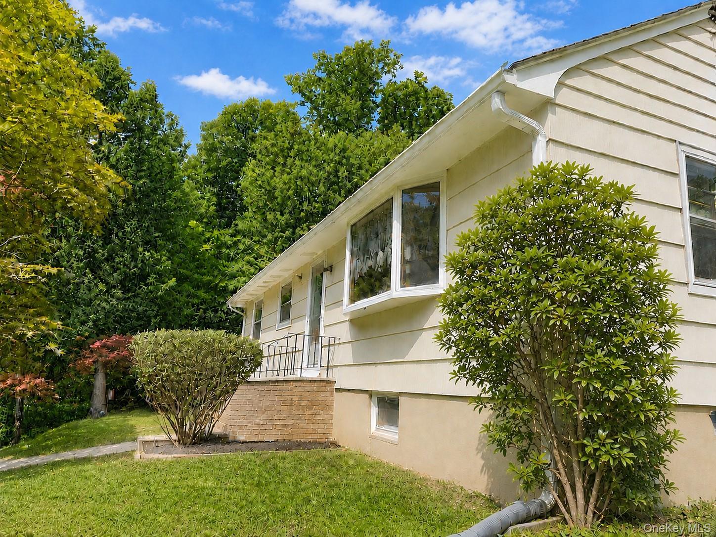 Single Family Kings Highway Rockland County, NY 10962, MLS-1045242-2