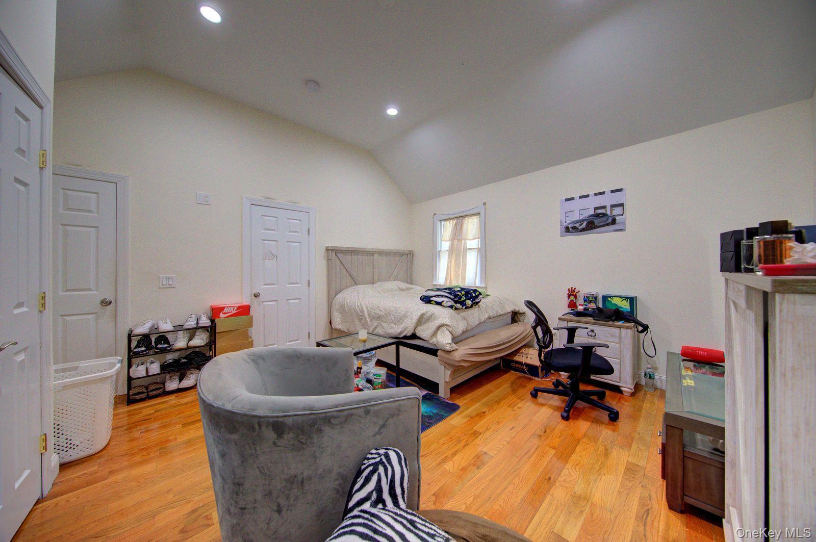 Single Family Chestnut Street Suffolk County, NY 11766, MLS-1045245-16