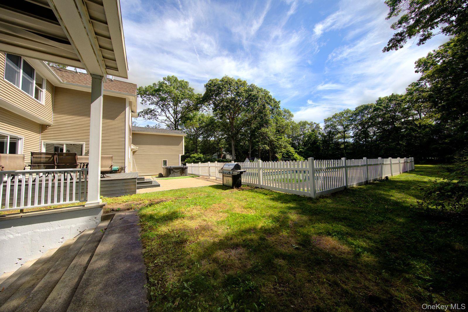 Single Family Chestnut Street Suffolk County, NY 11766, MLS-1045245-27