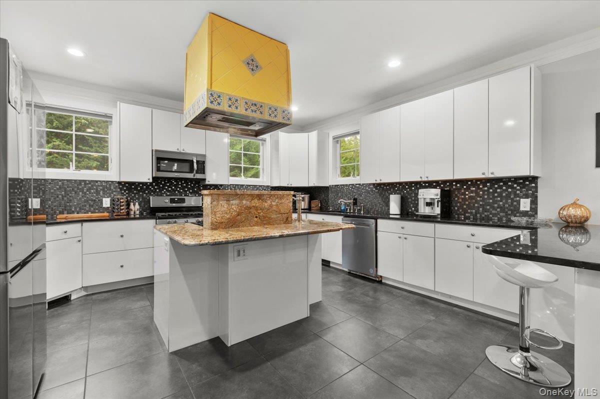 Single Family Newtown Road Suffolk County, NY 11946, MLS-1045249-13