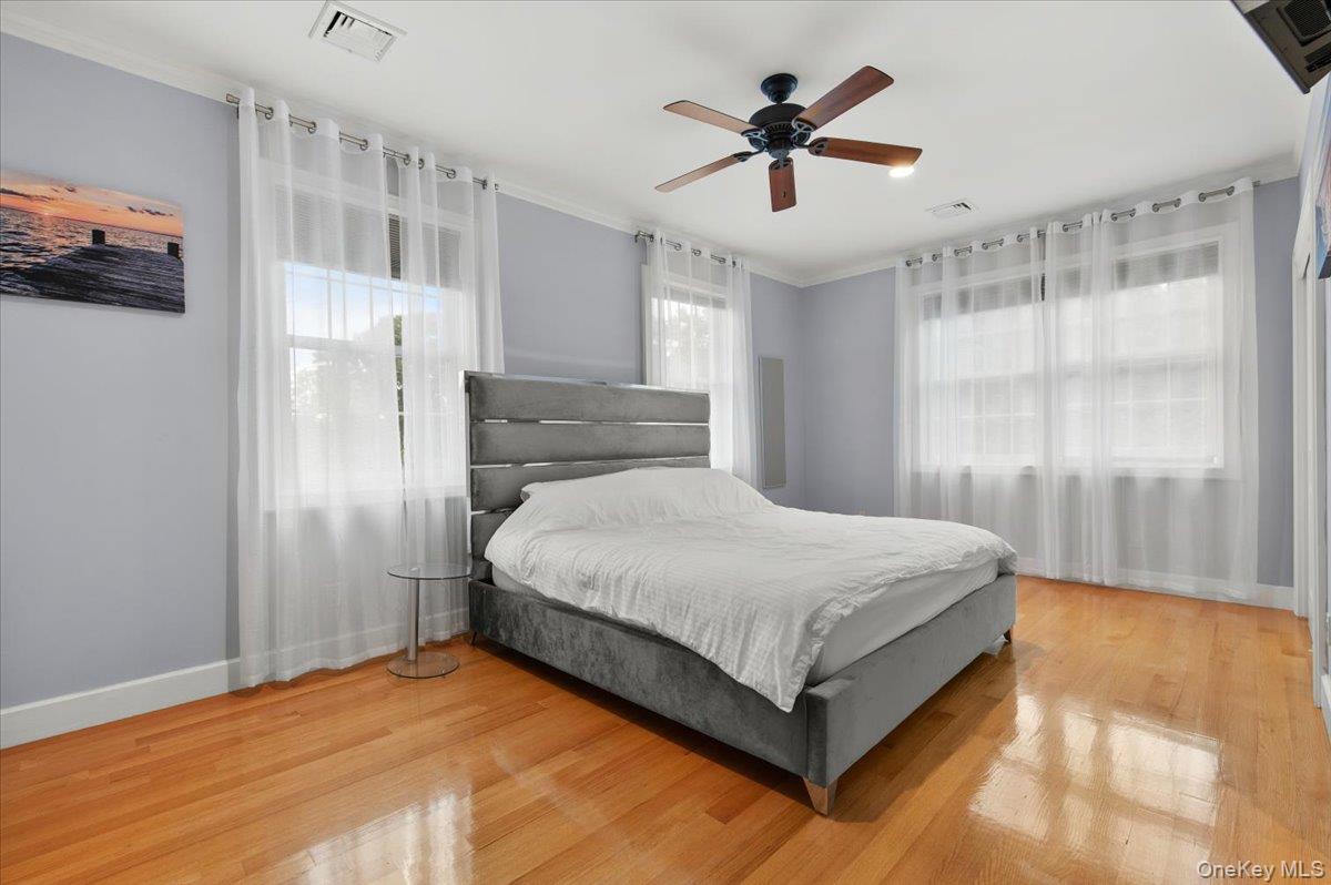 Single Family Newtown Road Suffolk County, NY 11946, MLS-1045249-21