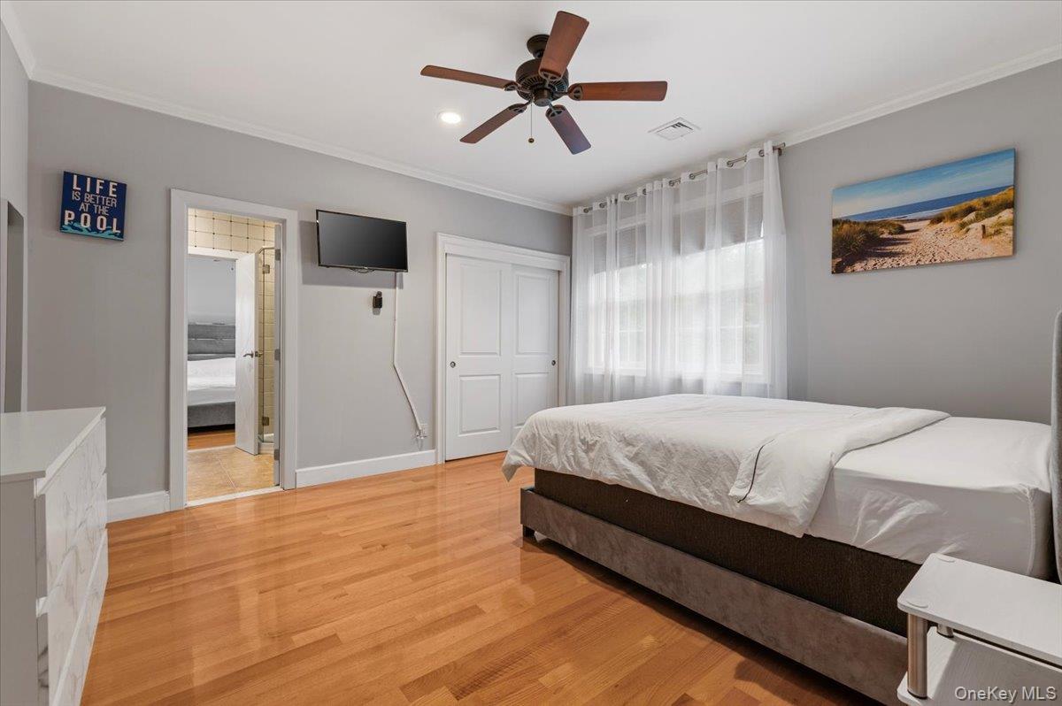 Single Family Newtown Road Suffolk County, NY 11946, MLS-1045249-24