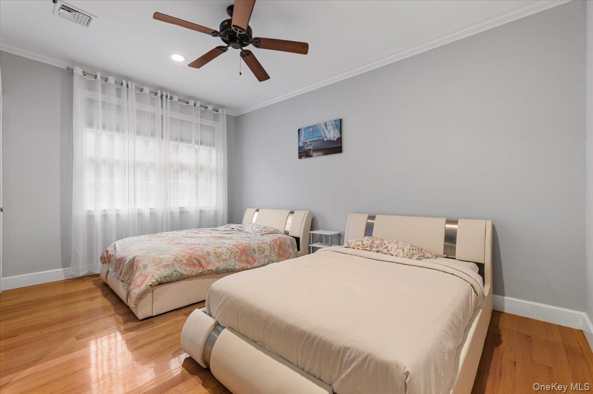 Single Family Newtown Road Suffolk County, NY 11946, MLS-1045249-27