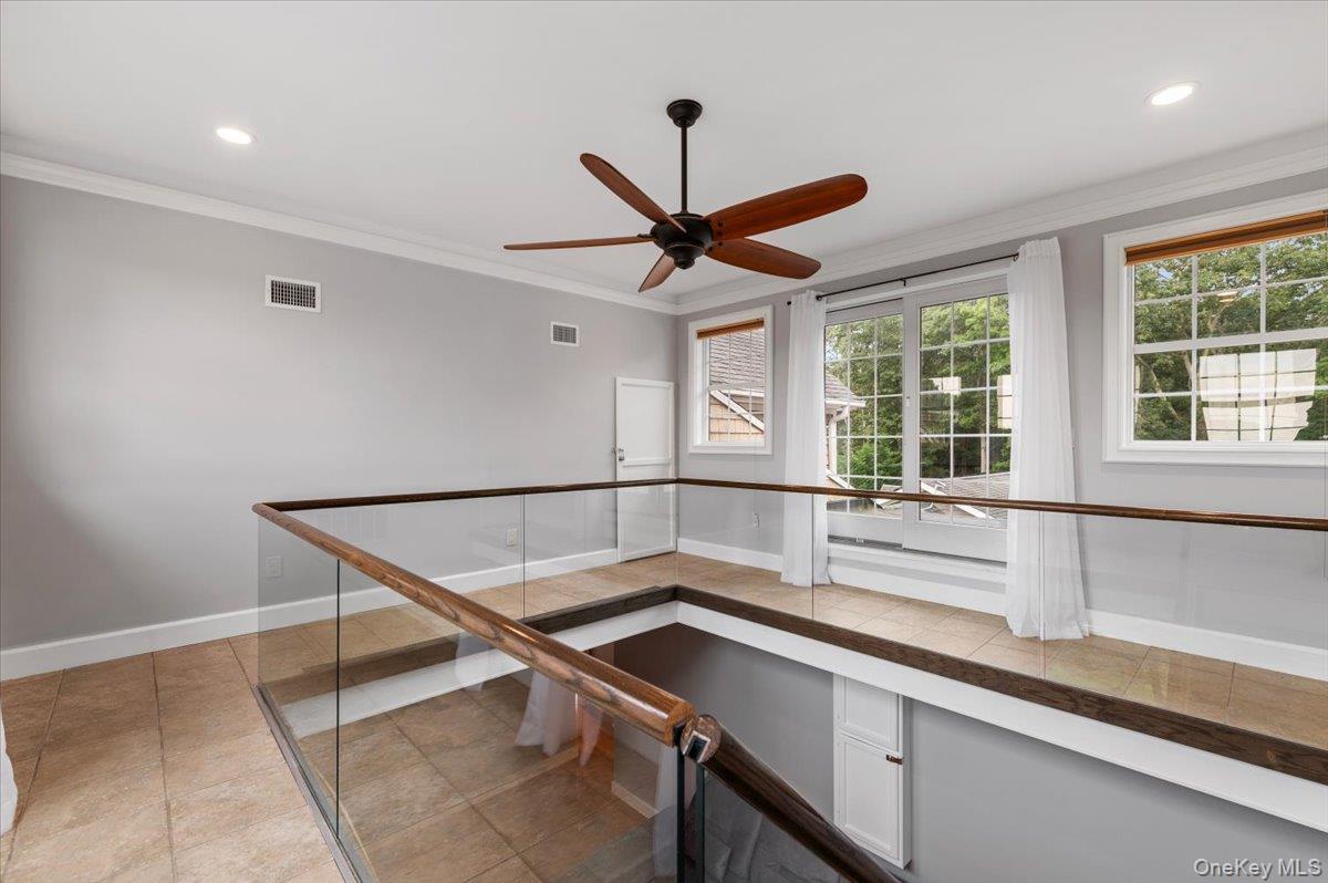 Single Family Newtown Road Suffolk County, NY 11946, MLS-1045249-28