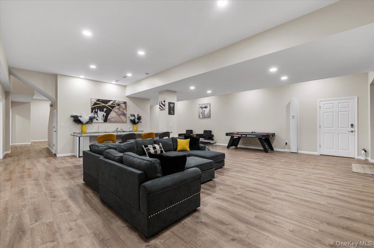 Single Family Newtown Road Suffolk County, NY 11946, MLS-1045249-30