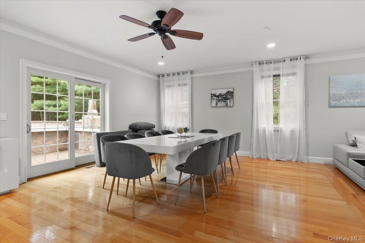 Single Family Newtown Road Suffolk County, NY 11946, MLS-1045249-9