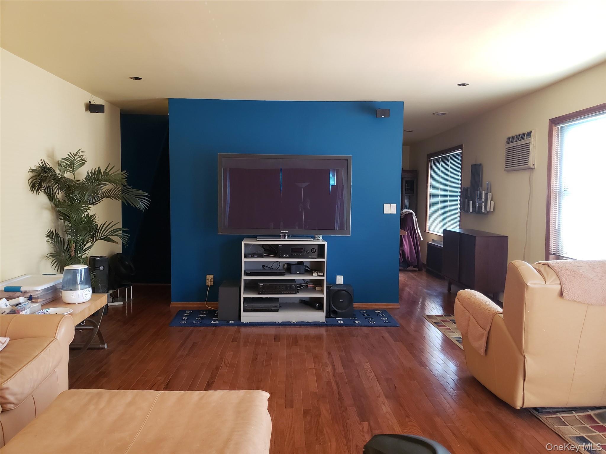 Single Family Union Turnpike Queens, NY 11385, MLS-1045250-5