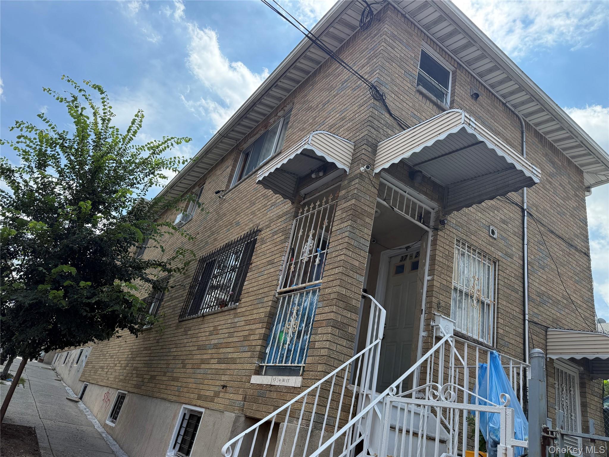 Single Family 112th Street  Queens, NY 11368, MLS-1045257-27