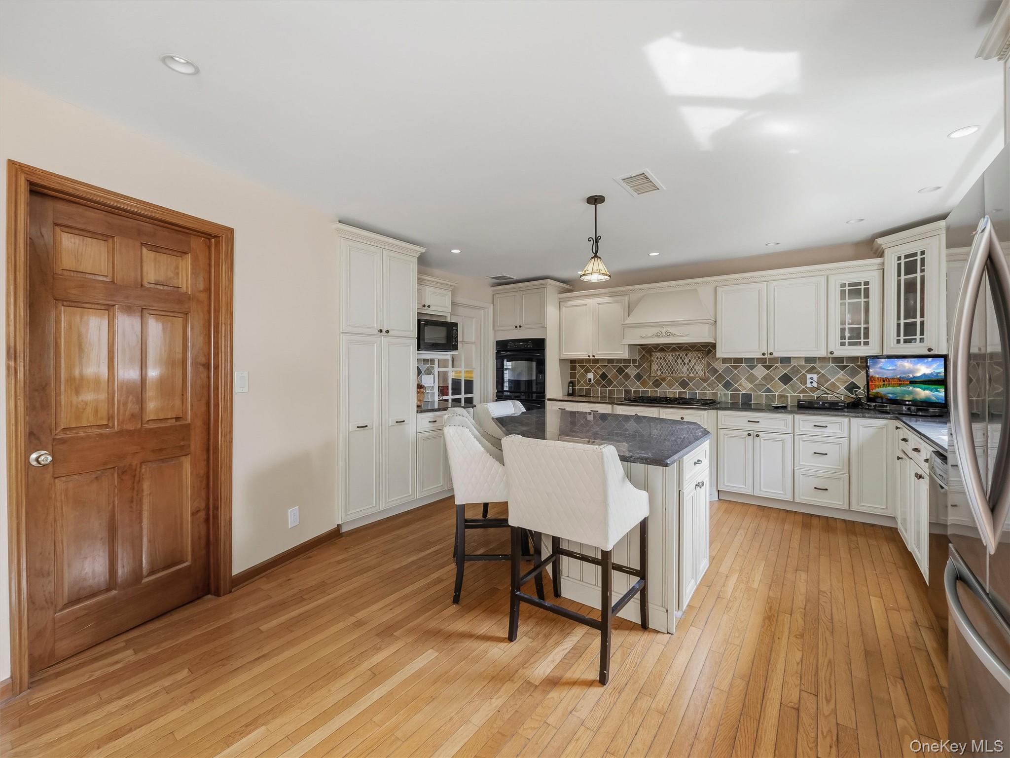 Single Family Argow Place  Rockland County, NY 10954, MLS-1045259-17