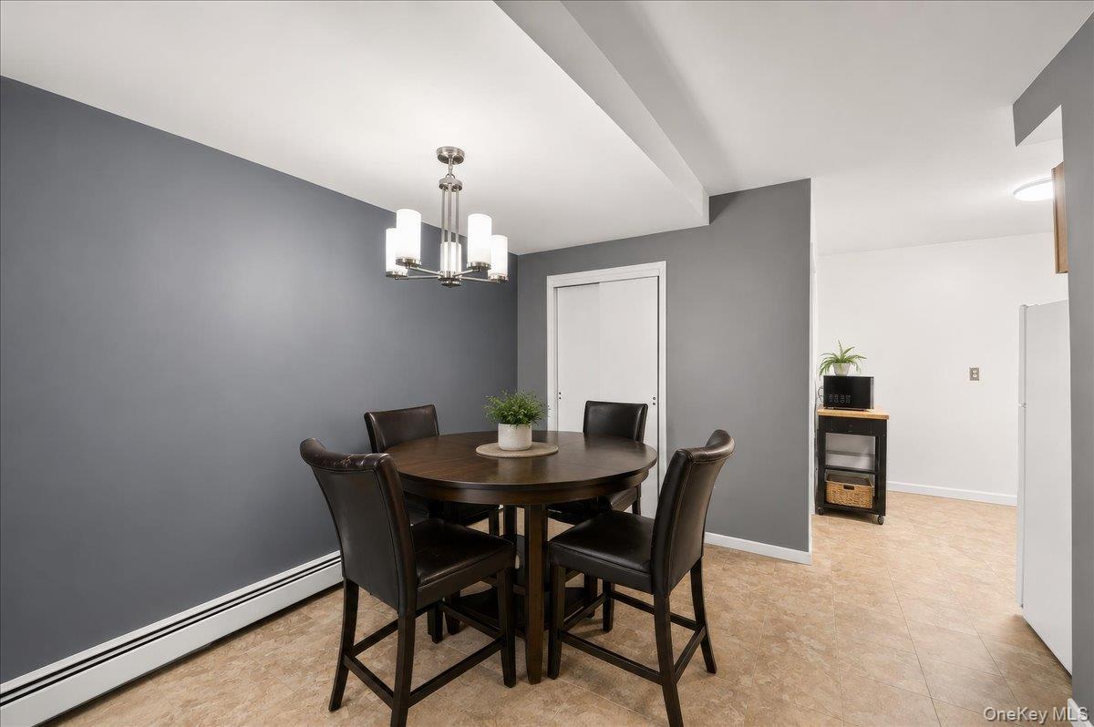Single Family Hollywood Avenue  Bronx, NY 10461, MLS-1045263-16