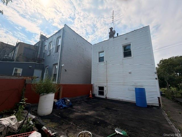Single Family E 216th Street  Bronx, NY 10469, MLS-1045273-14