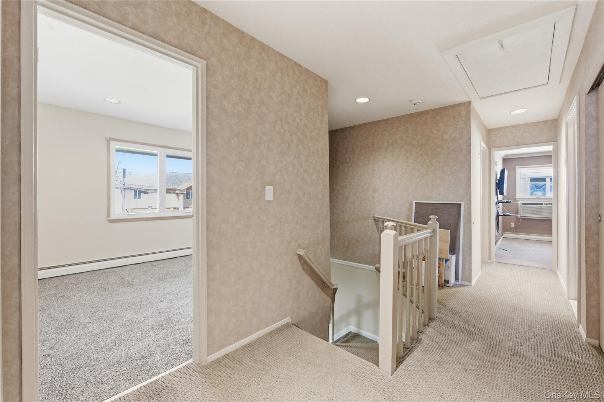 Single Family Sally Lane Nassau County, NY 11572, MLS-1045278-10
