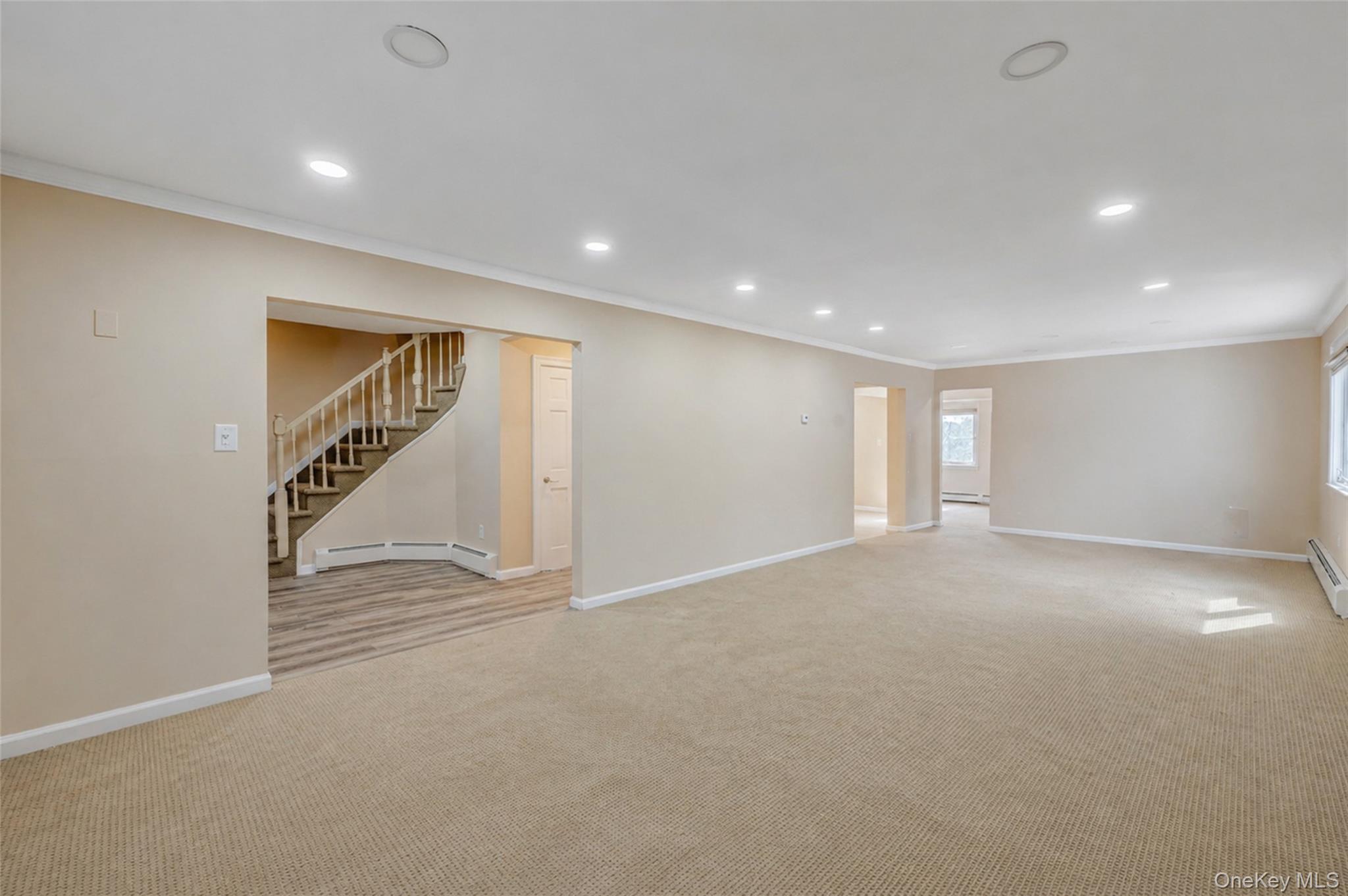 Single Family Sally Lane Nassau County, NY 11572, MLS-1045278-5