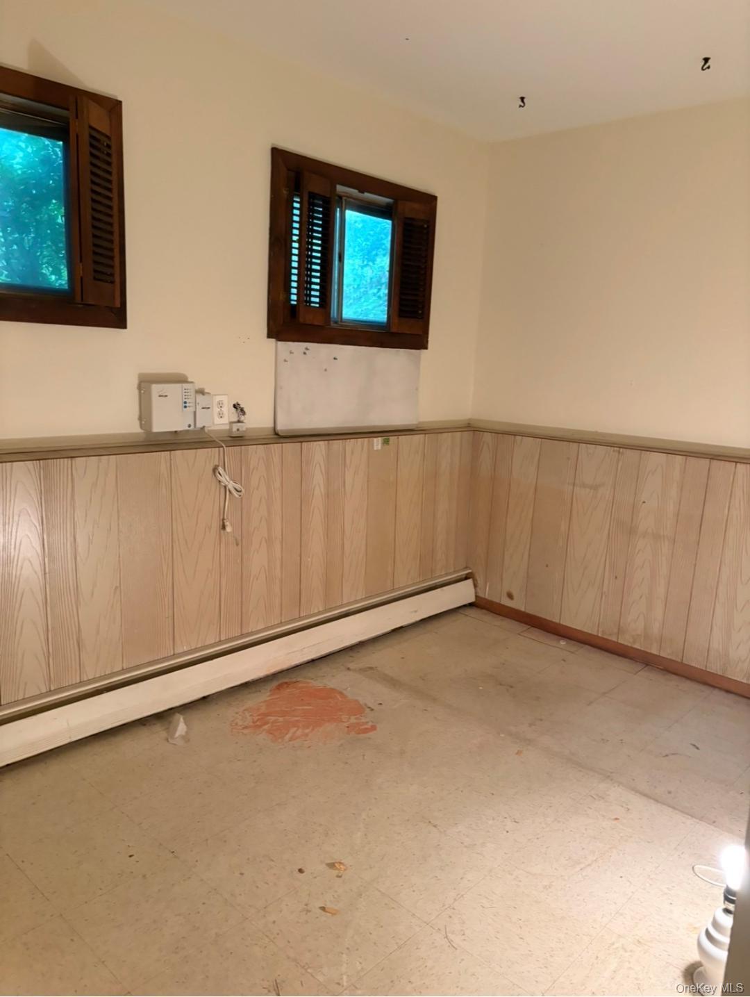 Single Family Cherokee Street Nassau County, NY 11758, MLS-1045287-15