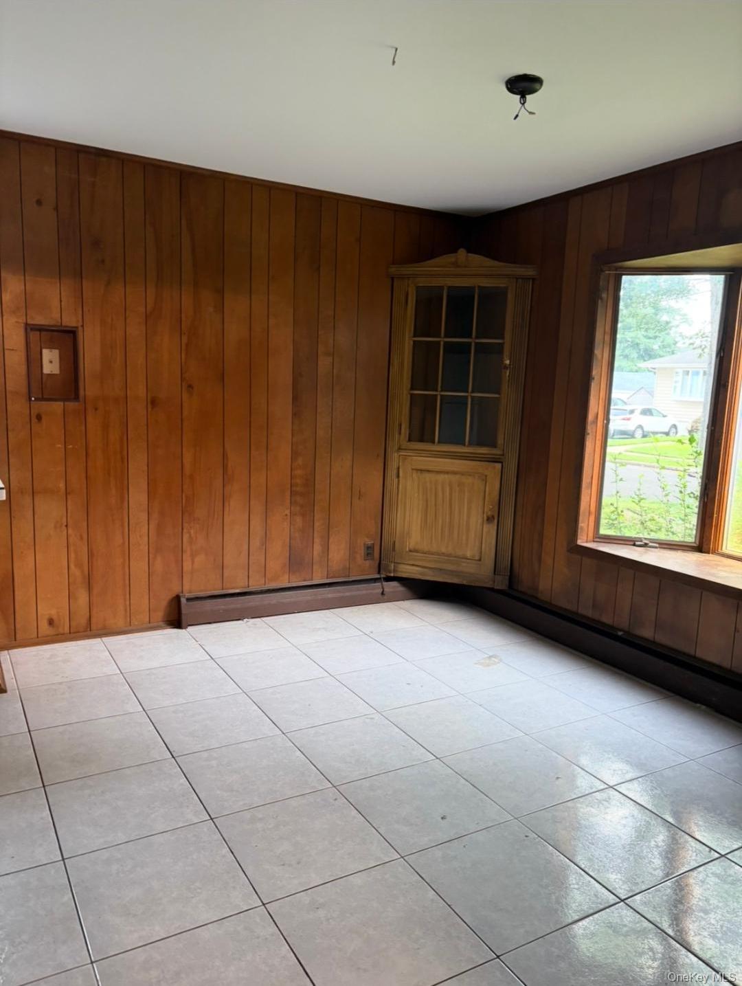 Single Family Cherokee Street Nassau County, NY 11758, MLS-1045287-3