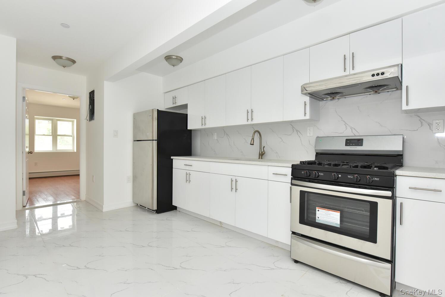 Single Family 163rd Street  Queens, NY 11365, MLS-1045291-14
