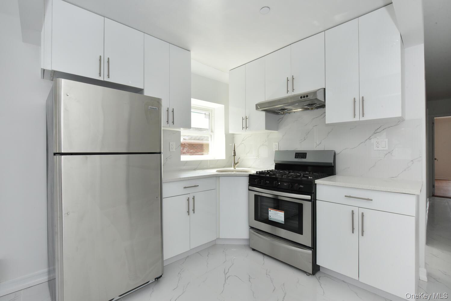 Single Family 163rd Street  Queens, NY 11365, MLS-1045291-21