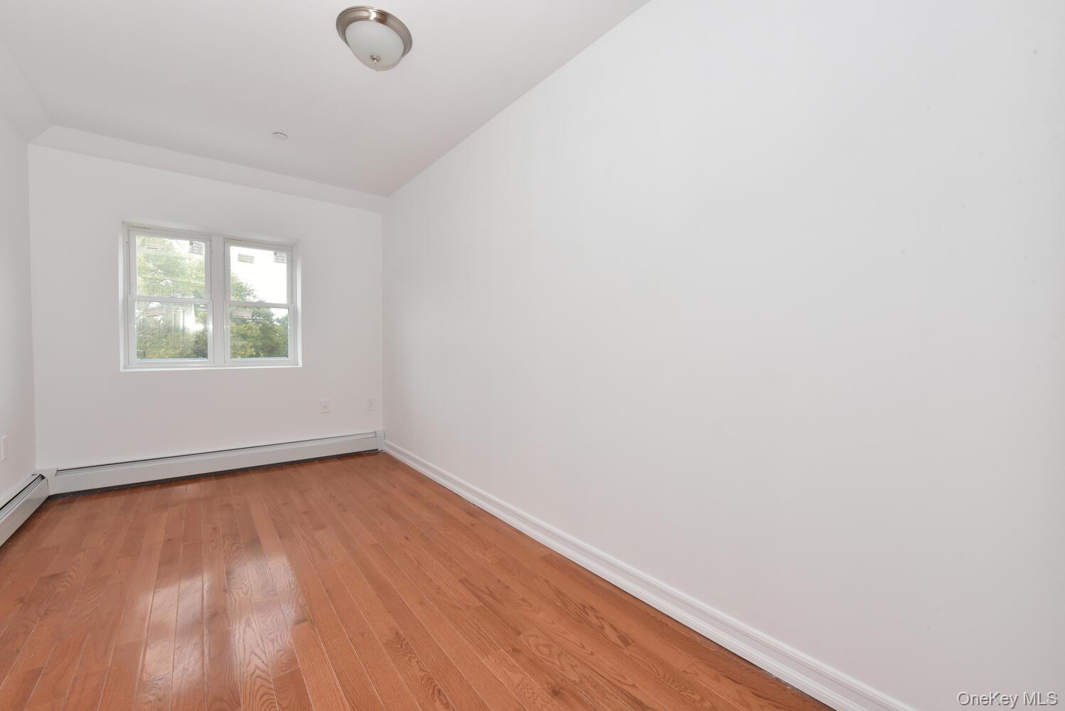 Single Family 163rd Street  Queens, NY 11365, MLS-1045291-27