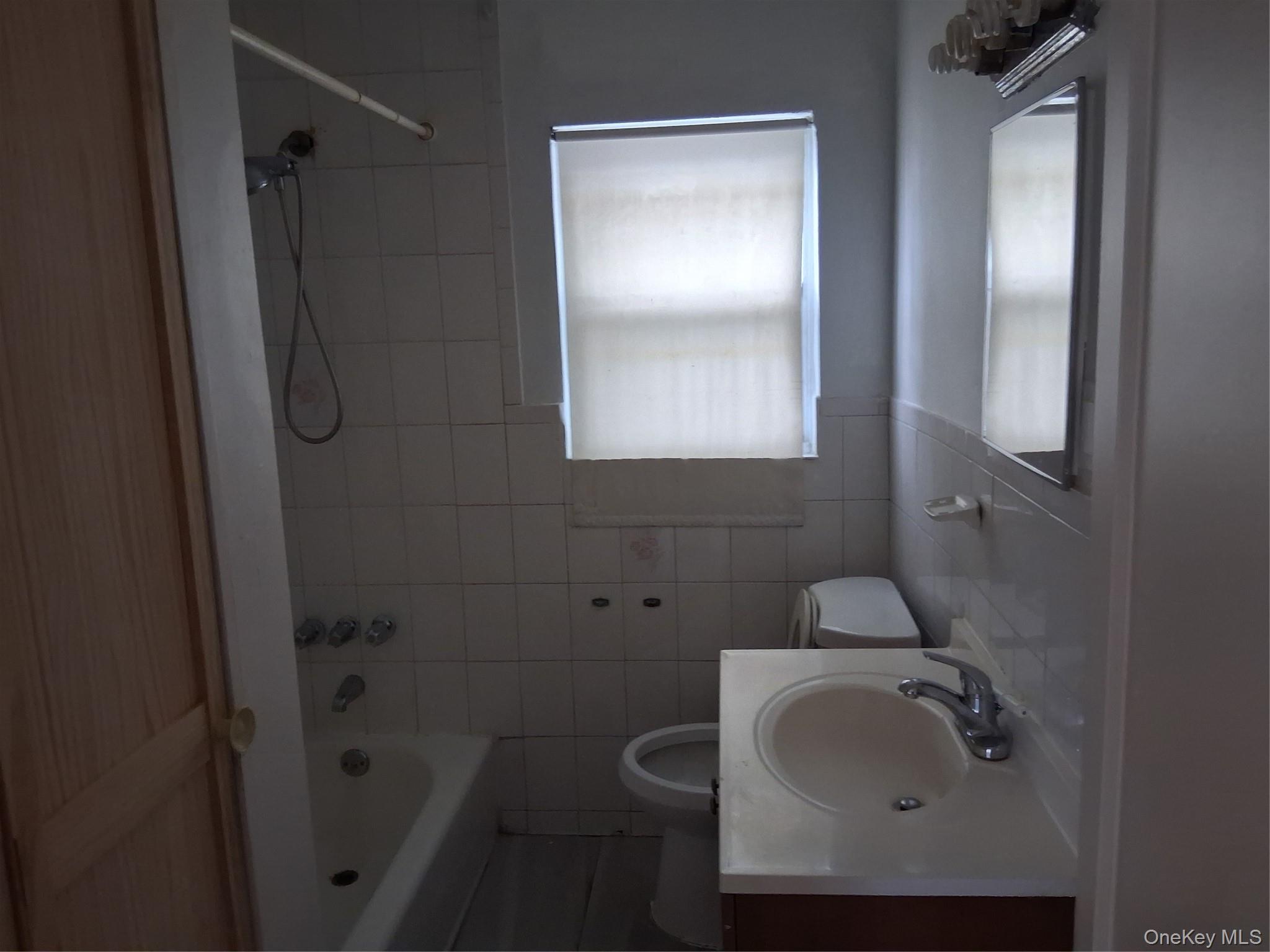 Single Family 147th Avenue Queens, NY 11422, MLS-1045299-6