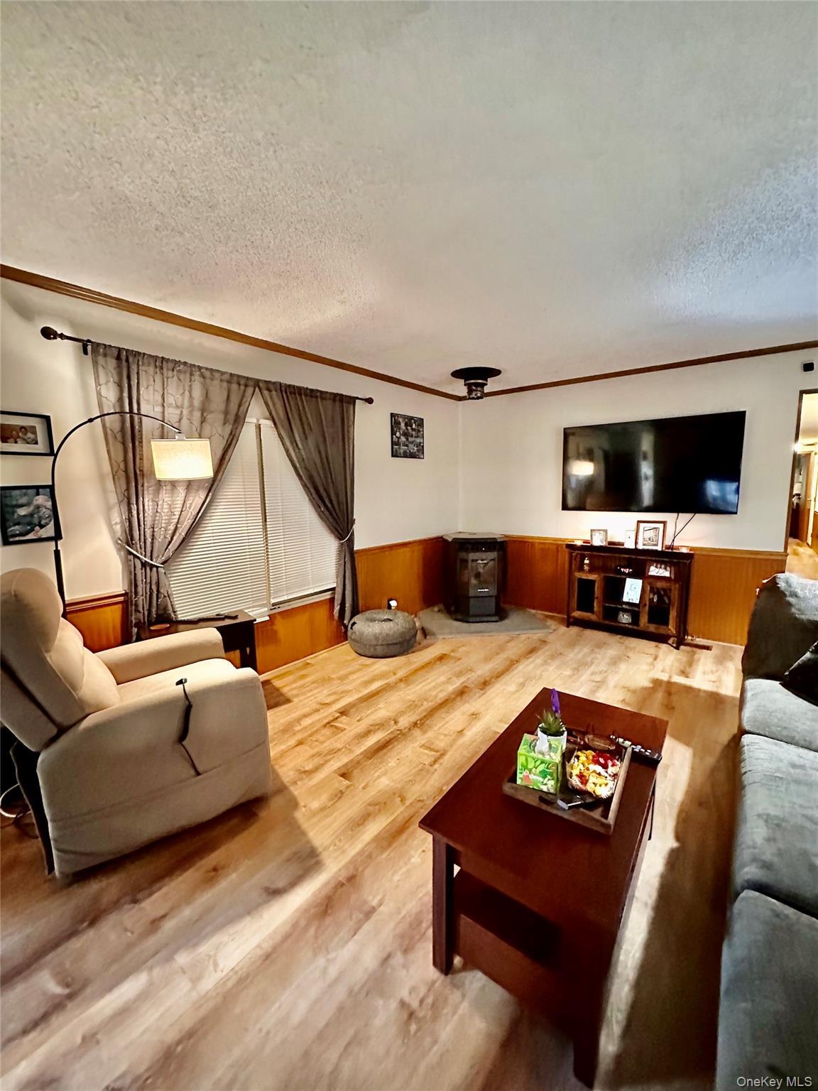Single Family Water Loop  Dutchess County, NY 12569, MLS-1045313-10