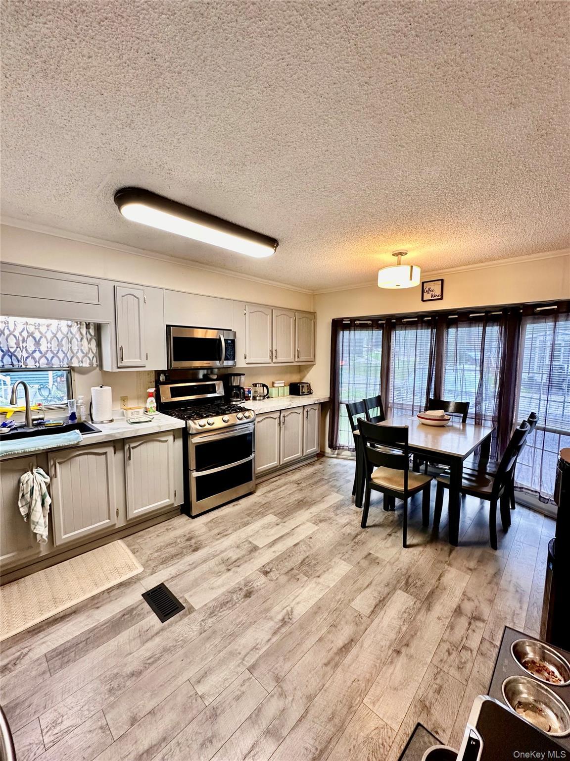 Single Family Water Loop  Dutchess County, NY 12569, MLS-1045313-5